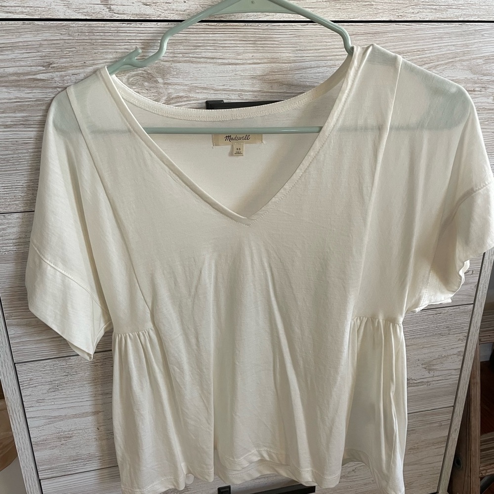 Madewell cute shirt never worn! white flowy short sleeve shirt! Size XS!